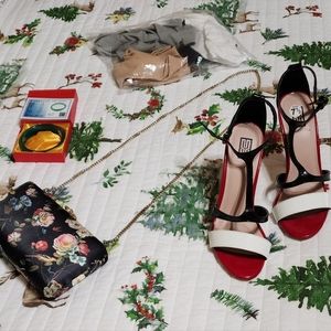 Women Sexy Heels 👠 Size 7.5 US.